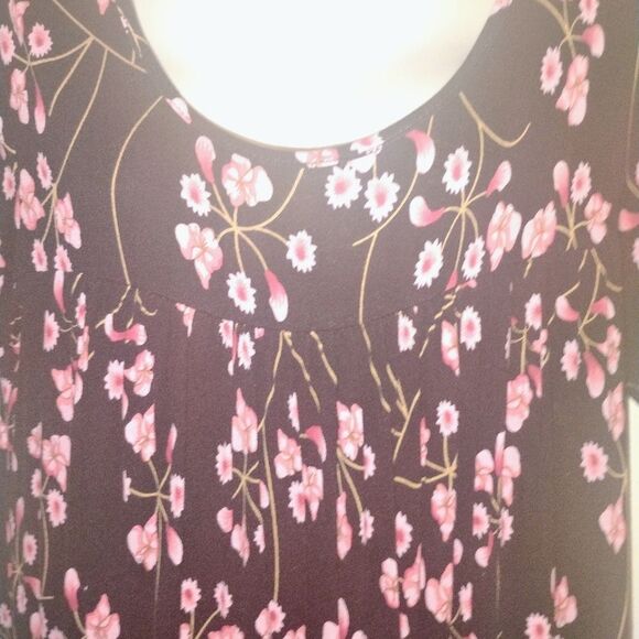 Pink and Black Ruffled Flutter Sleeve Tunic - Picture 7 of 12